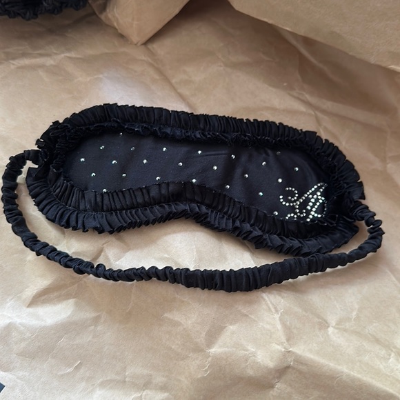 Agent Provocateur Silk  Swarovski Crystal - Picture 1 of 5